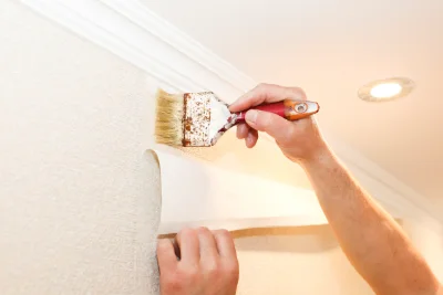 Pose de papier peint à Niederstinzel — revêtements muraux et toiles de verre
